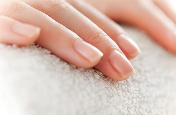 5 Common Nail Problems and How to Fix Them Naturally